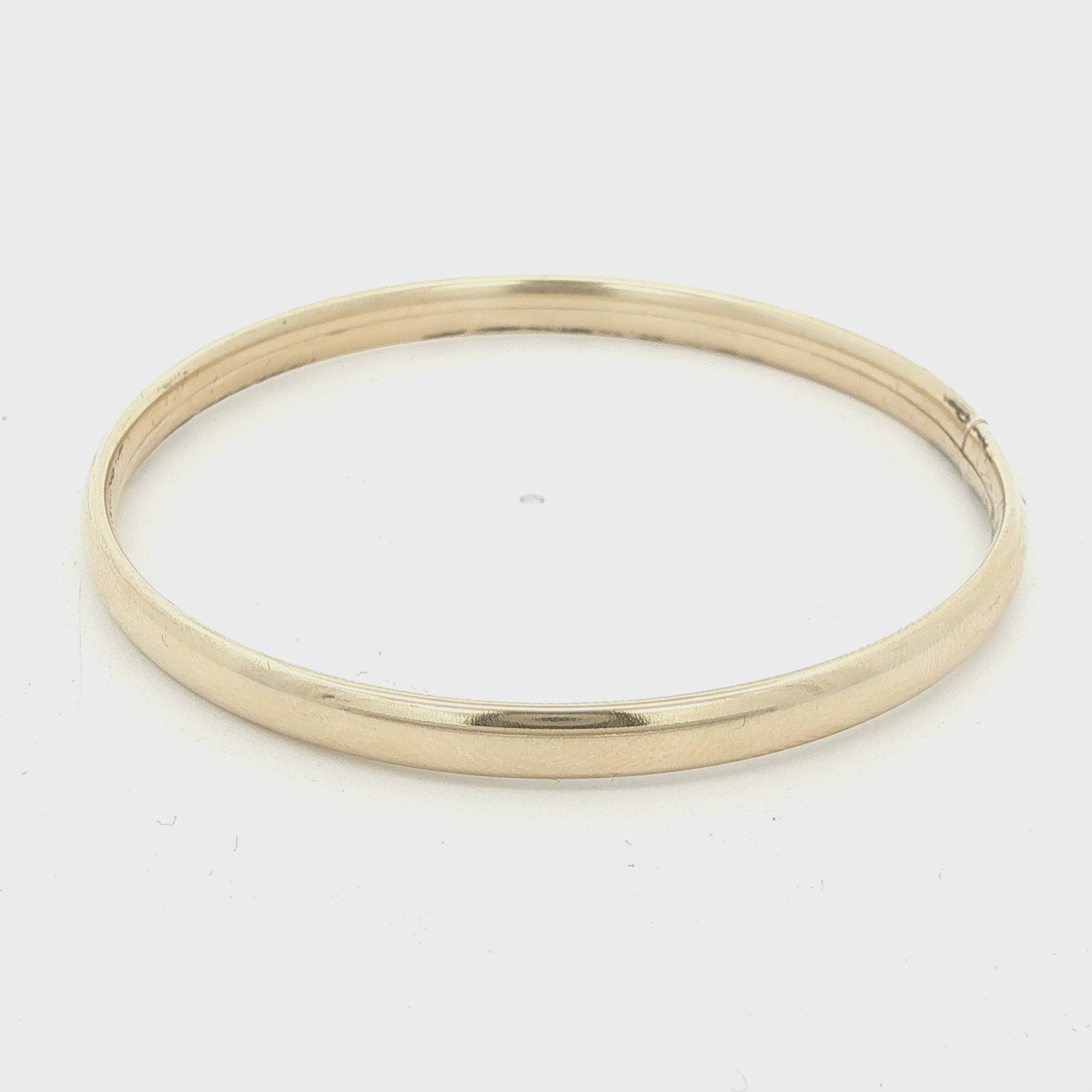 Circa 1950s–1960s Estate Kids Gold Filled Hinged Bangle Bracelet 53mm x 2mm