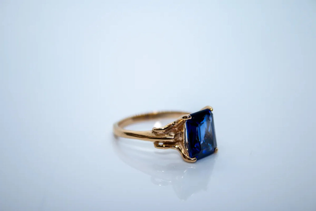 14K Yellow Gold Iolite Ring